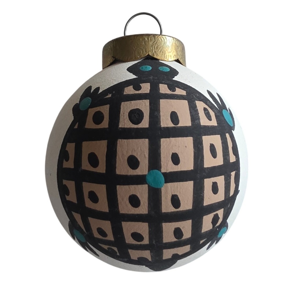 Acoma Pueblo Pottery Ornament I. L. Chino Handcrafted Native American Turtle